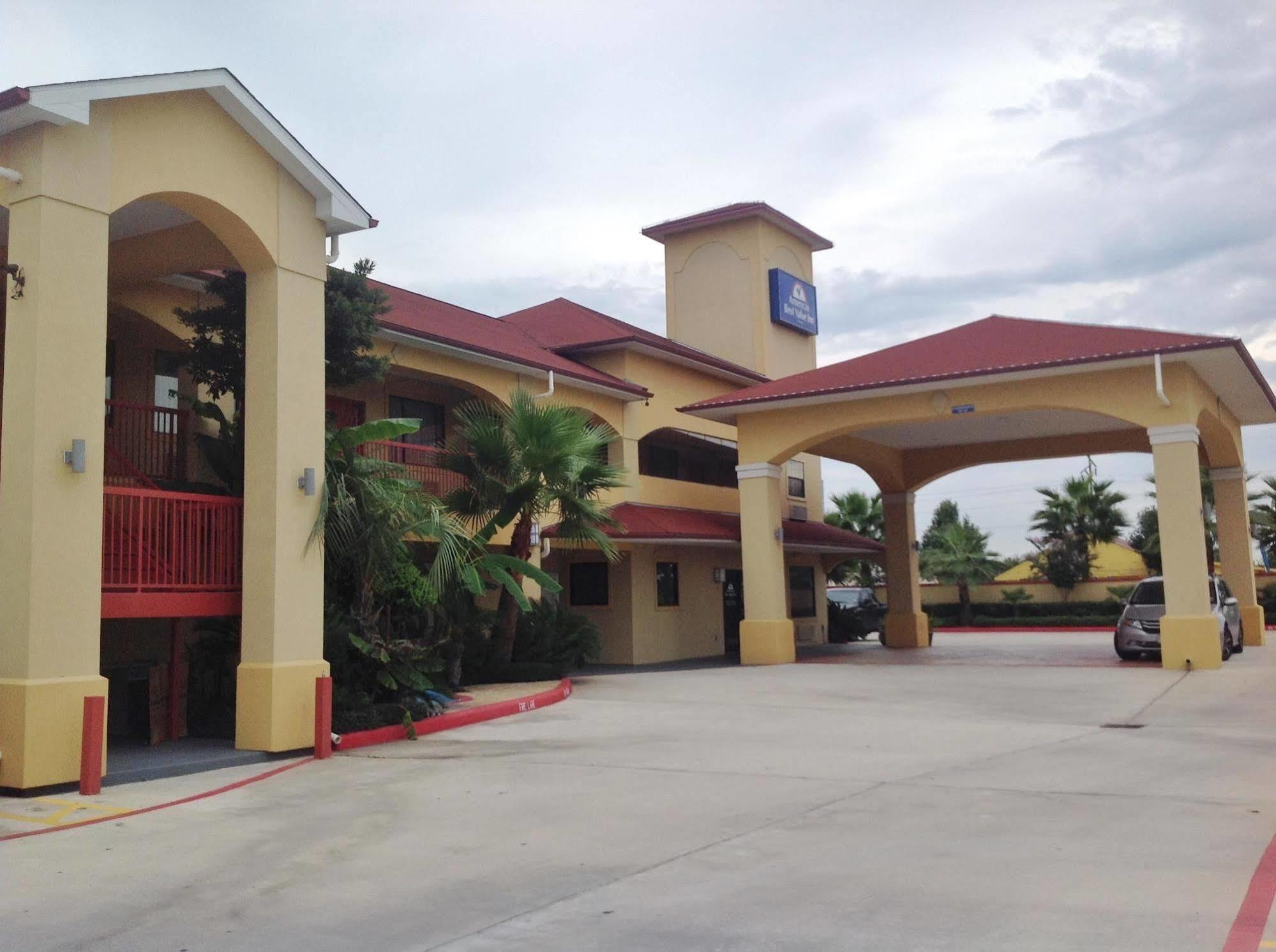Americas Best Value Inn And Suites Houston / Tomball Parkway Exterior photo